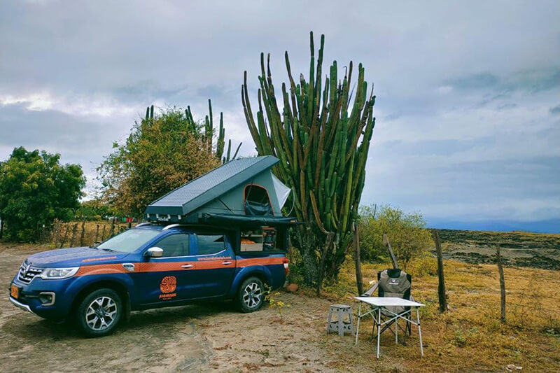 Pickup in the colombian steppe